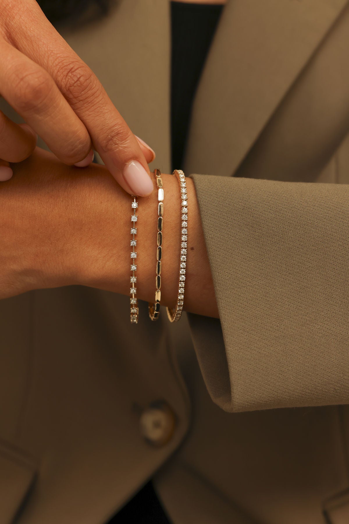 BRAZALETES Y PULSERAS