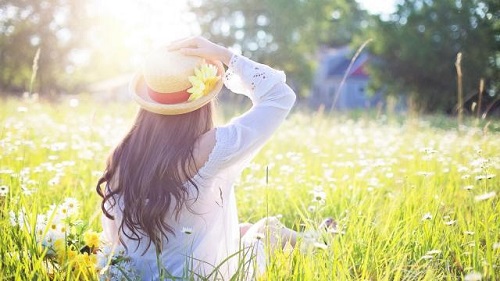 Cách trò chuyện với các cô gái lần đầu tiên làm thế nào để tránh trò chuyện trong tình huống lạnh lùng